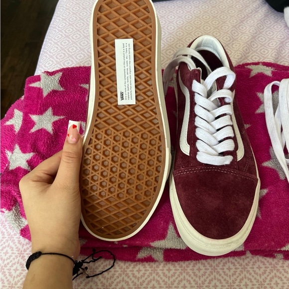 Brand new vans 6 in men and 7.5 in women - Picture 4 of 7